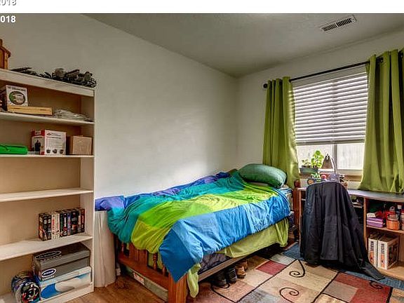 5th image of 8511 NE 145th Ave