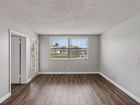 3rd image of 708 Executive Center Dr #21-1-21