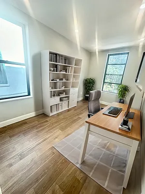 Rented by Luxian International Realty LLC | media 9