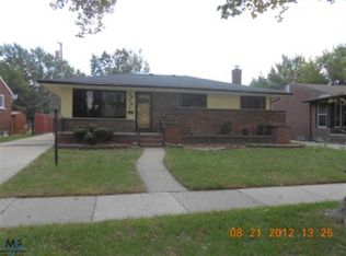 13701 Pearson St, Oak Park, MI 48237