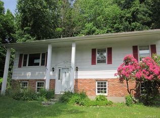 13 Hatfield Rd, Mahopac, NY 10541