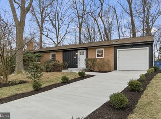 6712 Portree Ct, Springfield, VA 22152