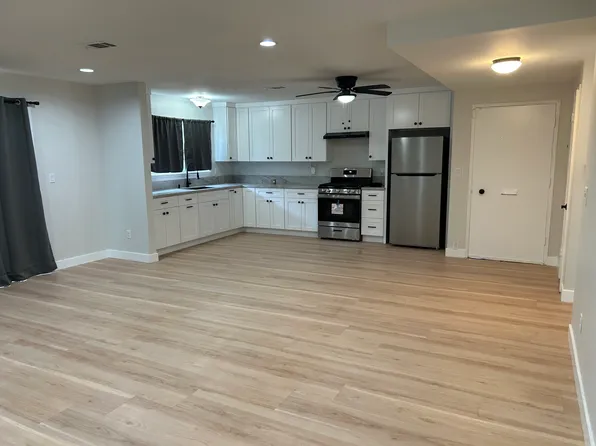 11642 Hunnewell Ave, Sylmar, CA 91342