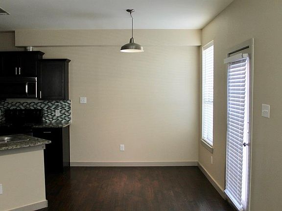 5th image of 3501 Valley Vista Dr