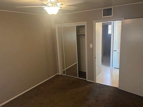 3rd image of 1123 E McLellan Blvd APT 3