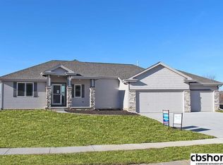 5540 N 153rd Ave, Omaha, NE 68116