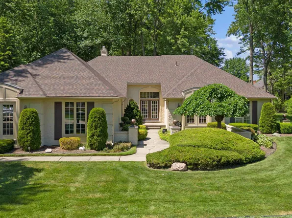 37531 Camellia Ln, Clinton Township, MI 48036