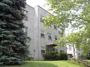 2302 Hamilton St APT 1B, Allentown, PA 18104