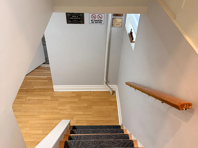 138 Goulding Ave #BASEMENT — Photo 4