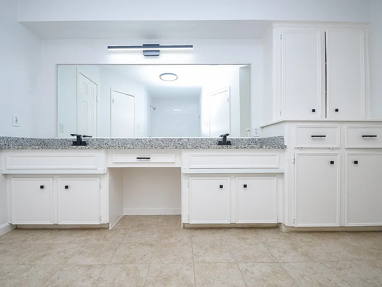 7703 Braesridge Ct — Photo 18