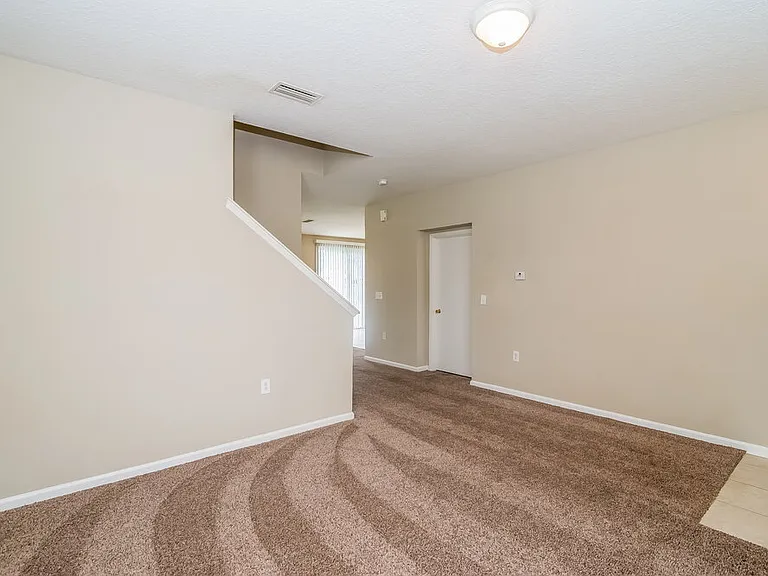 2300 Justin Lake Dr — Photo 2