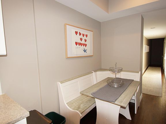 5th image of 1308 N Lasalle St #2