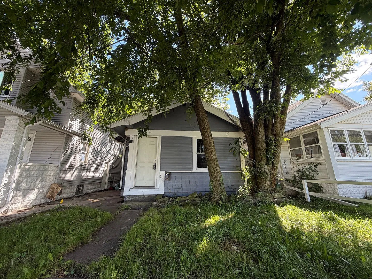 Charming 2-Bedroom Home Near Five Points — Photo 1