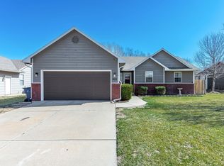 1616 N Redbarn St, Wichita, KS 67212