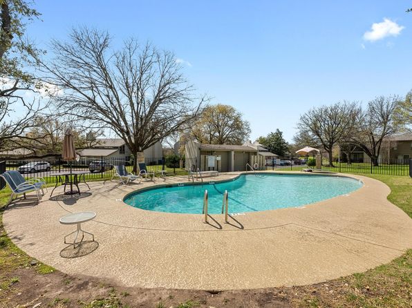 100 Lido Cir UNIT B2, Austin, TX 78734
