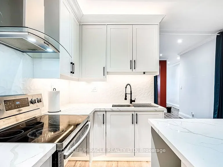 88 Niagara St — Photo 10