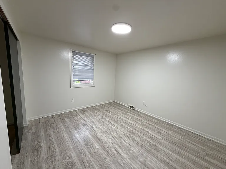 26 Sherry Dr #UPPER — Photo 8