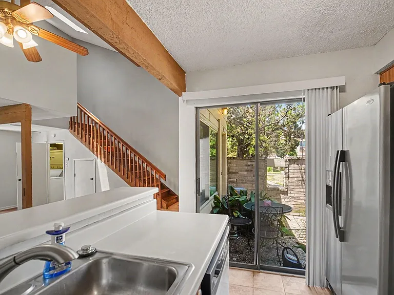 3150 Windchase Blvd — Photo 5