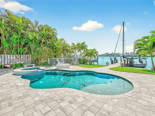 441 Harbor Dr S, Indian Rocks Beach, FL 33785