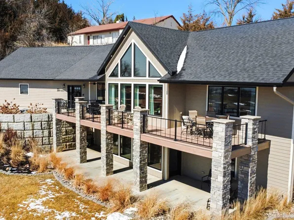 116 Drake Cir, Yankton, SD 57078