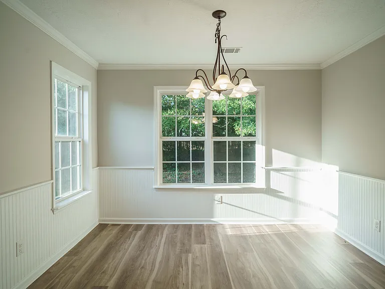 3121 Alexandria Dr — Photo 15