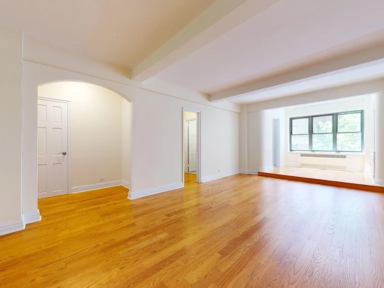 141 E 56th St #3E — Photo 3