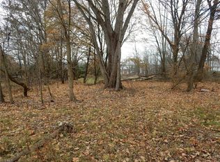 6065 Beach Rd, Wadsworth, OH 44281