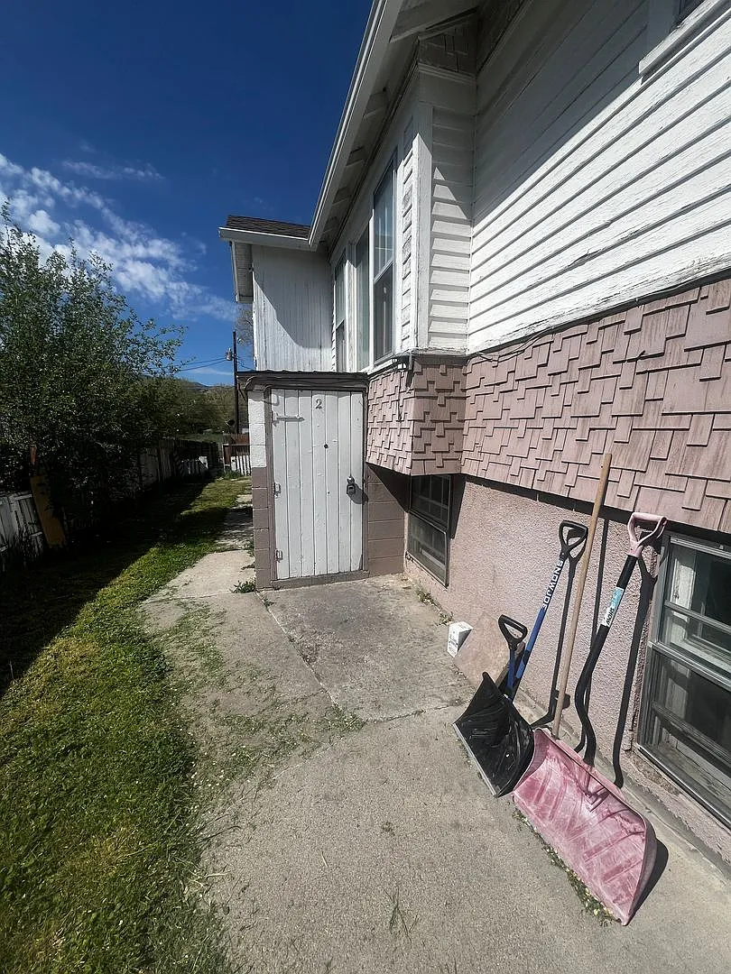 Building Photo - 739 S Arthur Ave