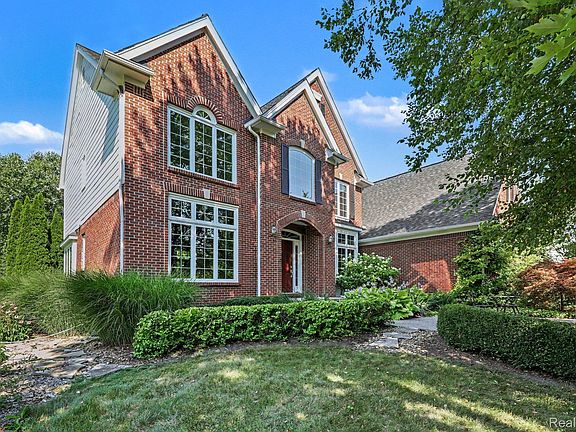 2nd image of 75365 Peters Dr