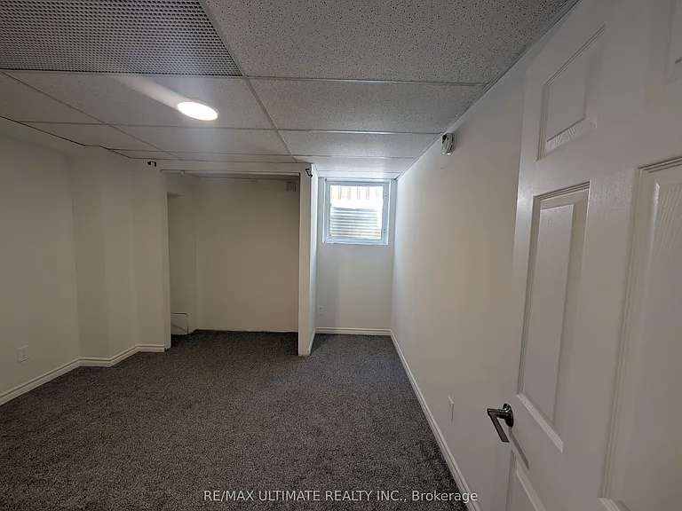 573 Sheppard Ave — Photo 6