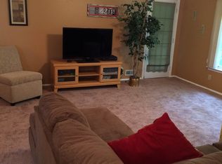 606 Ralston Dr APT B, Mount Laurel, NJ 08054