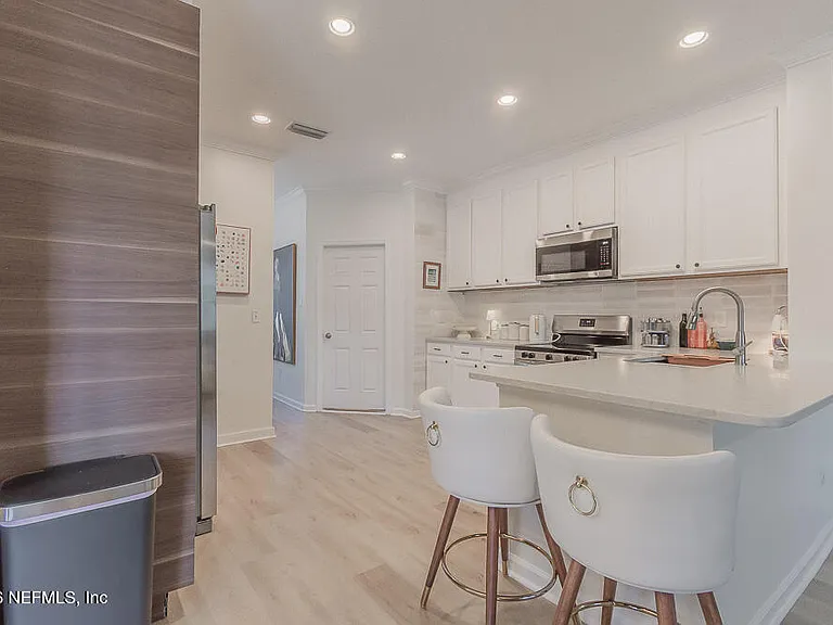 1432 Greyfield Dr — Photo 11