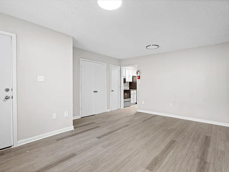 Main Street Villas — Photo 9