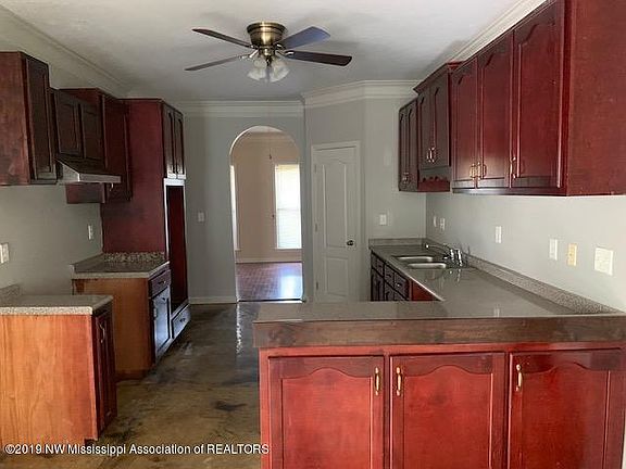 4th image of 7992 Camptown Ln