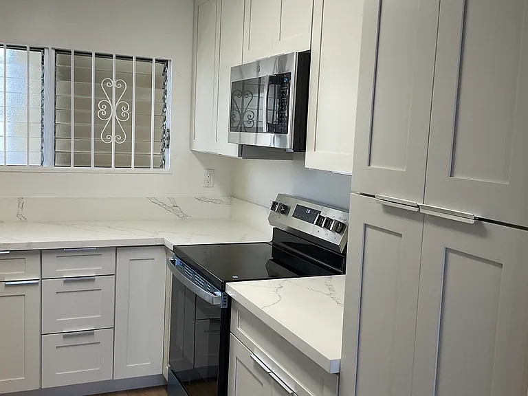 469 Ena Rd #2202 — Photo 6