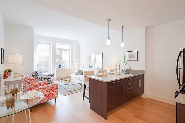 Sold by aptsandlofts.com | media 14