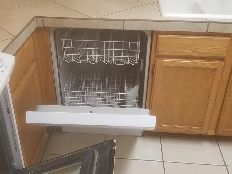 219 Wildflower Ln — Photo 10