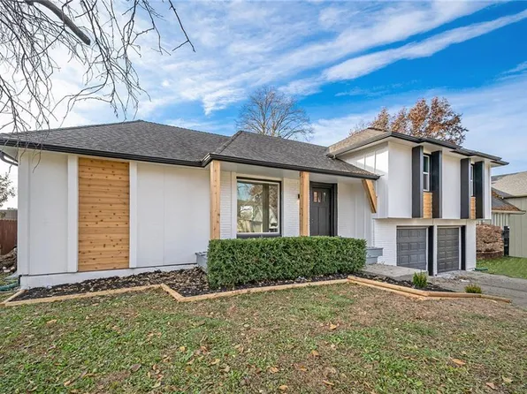 11429 W 106th St, Overland Park, KS 66214