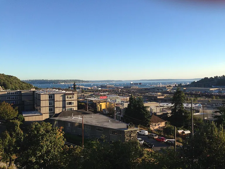 2500 Gilman Dr W — Photo 26