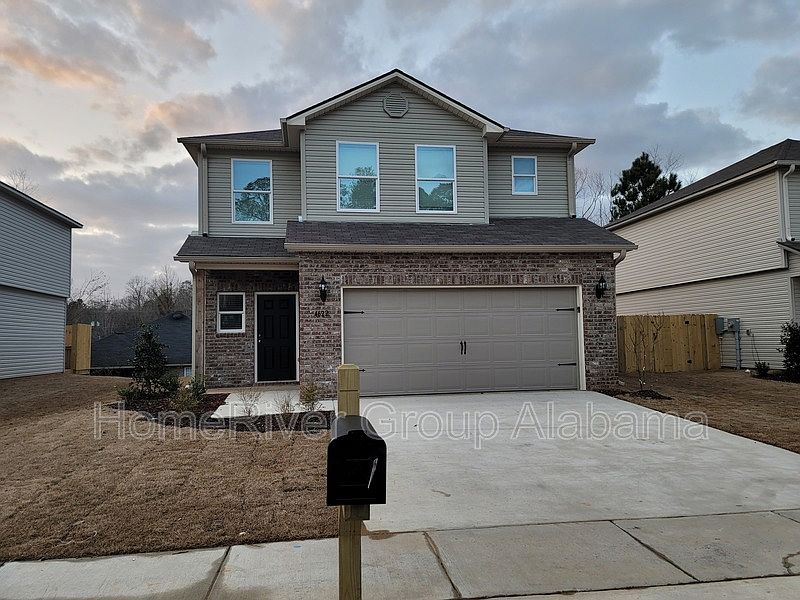 1st image of 4622 Smithfield Ln