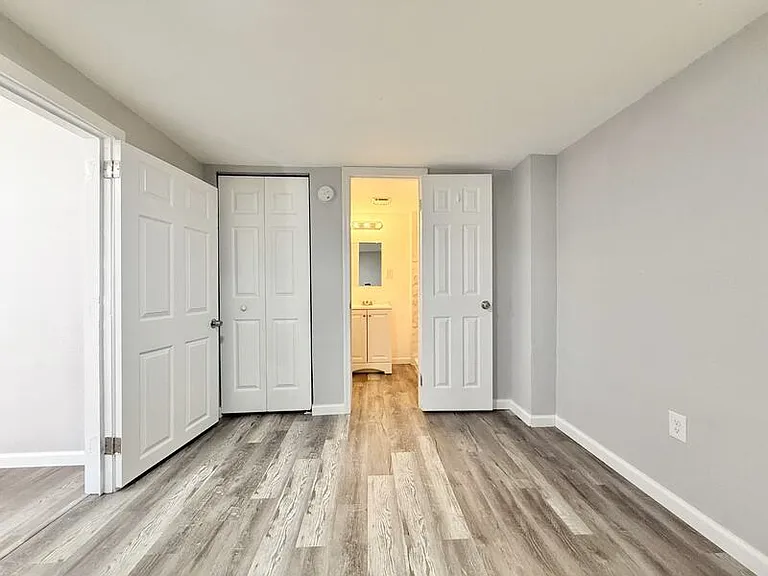 711 18th Ave S #3 — Photo 6
