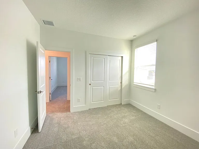 12668 Clear Sapphire Dr — Photo 35