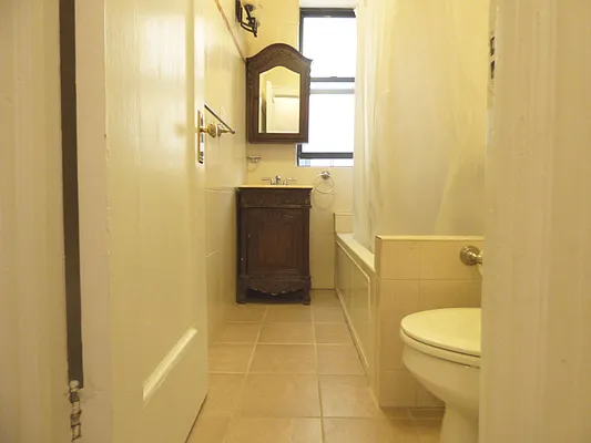 Rented by Edel Family Management | media 17