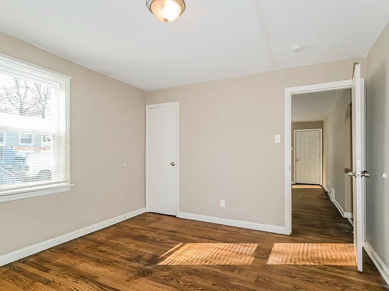 2214 Huntington Ave — Photo 13