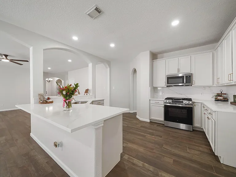 3301 Clover Hill Ln — Photo 15