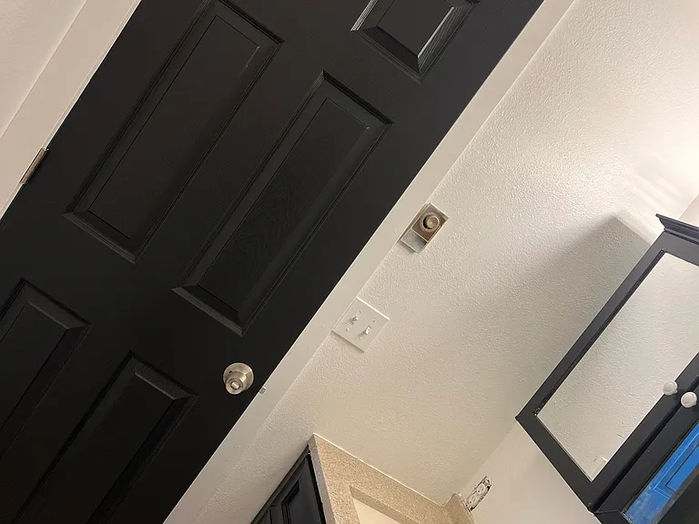300 Columbia Ave #21 — Photo 8