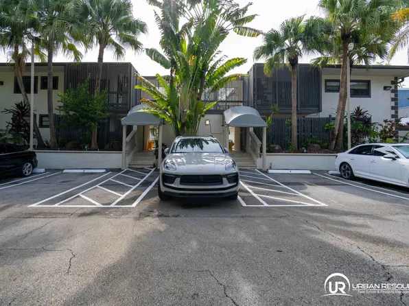 3265 Virginia St APT 24, Miami, FL 33133