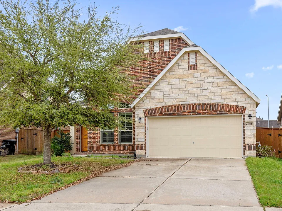 23831 Villa Lisa Dr