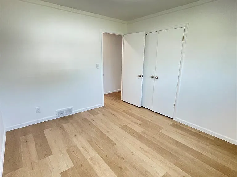 32827 Dover Ave — Photo 22