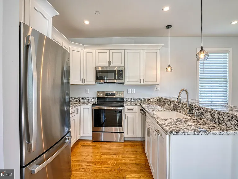 101 Tilghman St — Photo 12